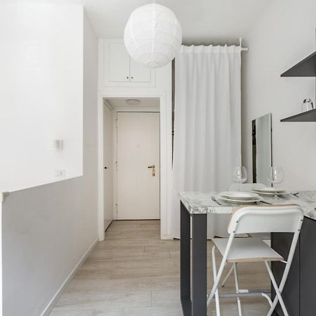 Bright Apt 600Mt From Viale Zara! Milano Exterior foto